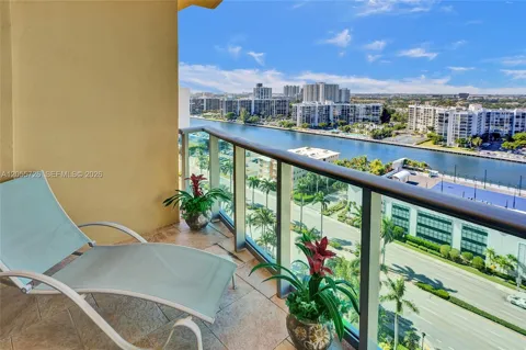 2501 S Ocean Dr #1628