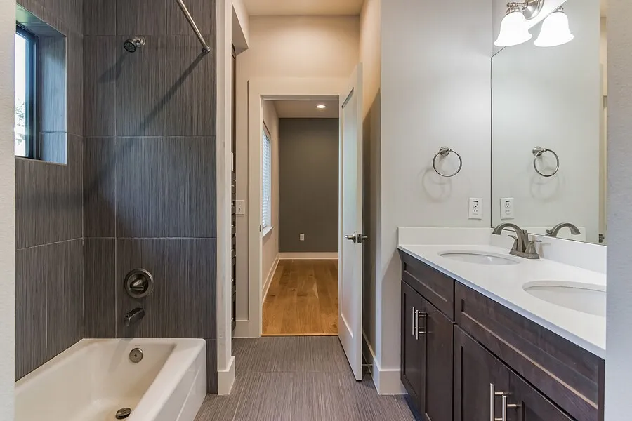 5611 William Holland Avenue #D Austin, TX 78756