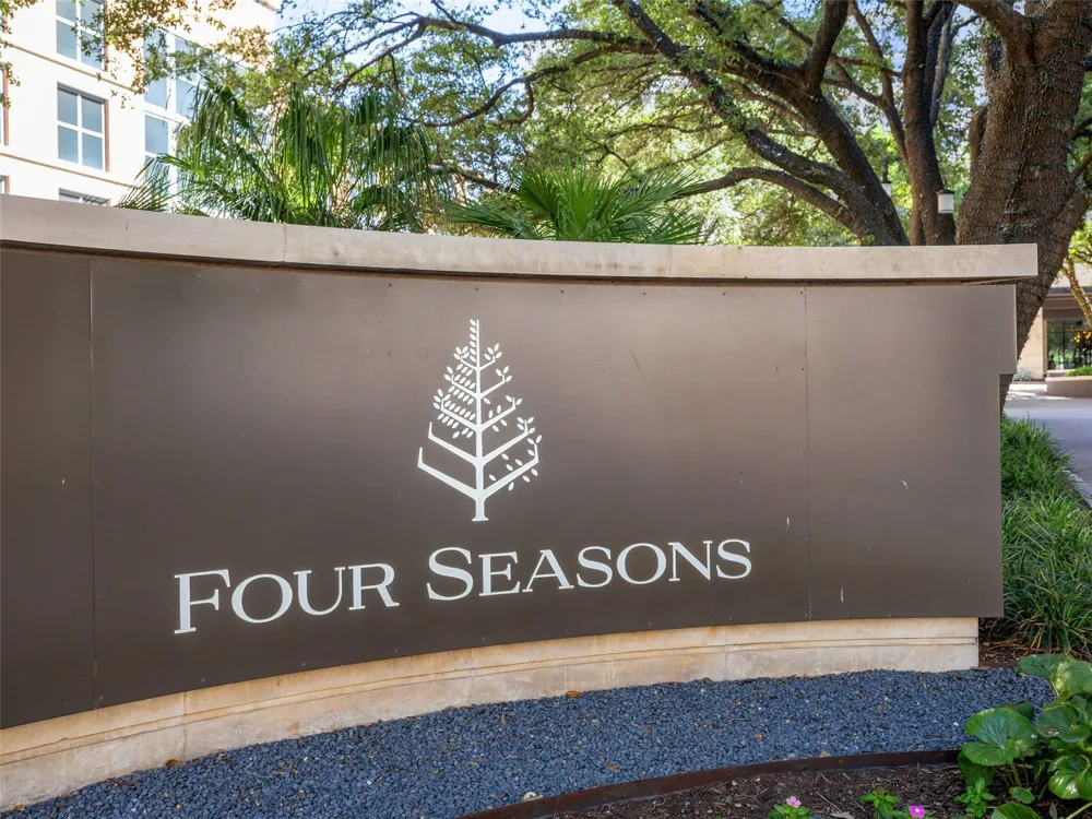 98 San Jacinto Boulevard #2404 Austin, TX 78701