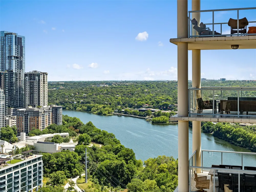 98 San Jacinto Boulevard #2404 Austin, TX 78701