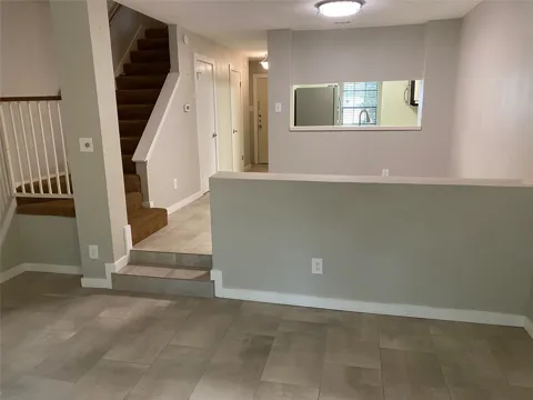 11404 Walnut Ridge Drive #9