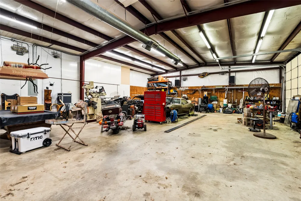 1389 Highway 290 E Elgin, TX 78621