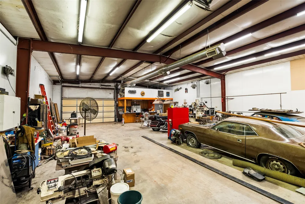 1389 Highway 290 E Elgin, TX 78621