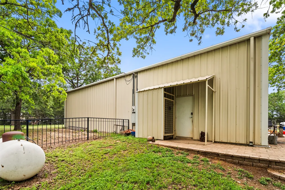 1389 Highway 290 E Elgin, TX 78621