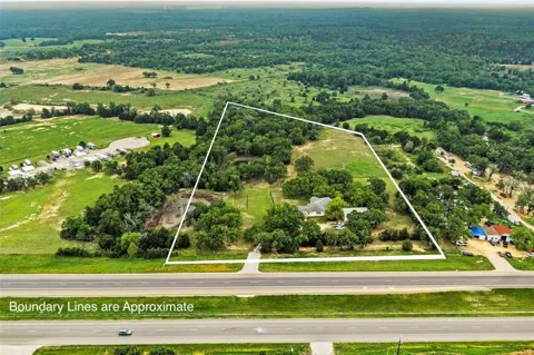 1389 Highway 290 E