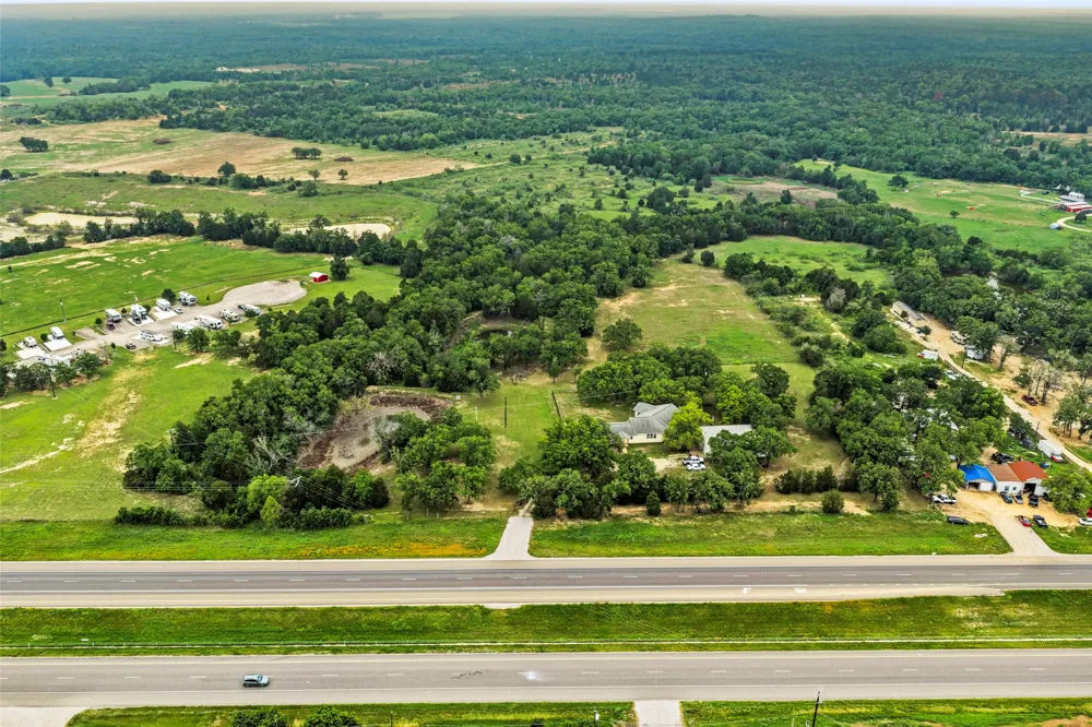 1389 Highway 290 E Elgin, TX 78621