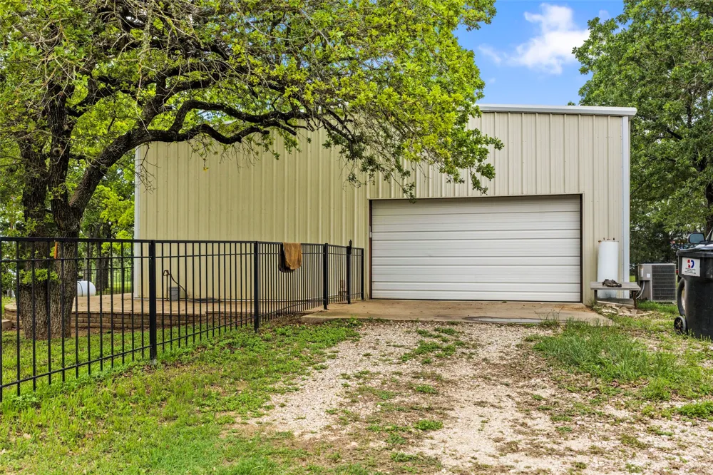 1389 Highway 290 E Elgin, TX 78621