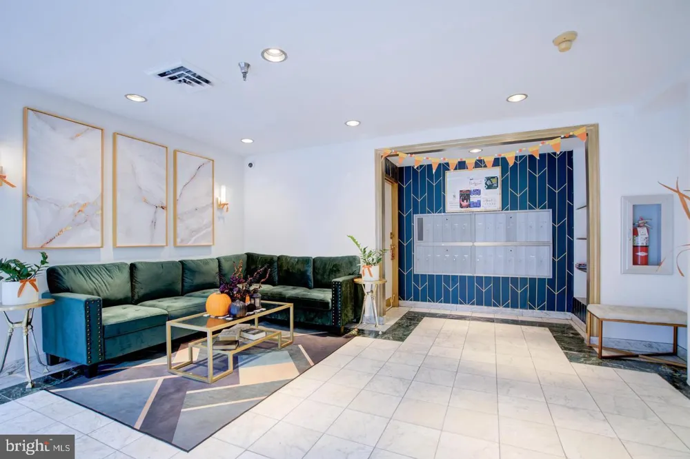 123 W BARRE STREET #PH-3 Baltimore, MD 21201