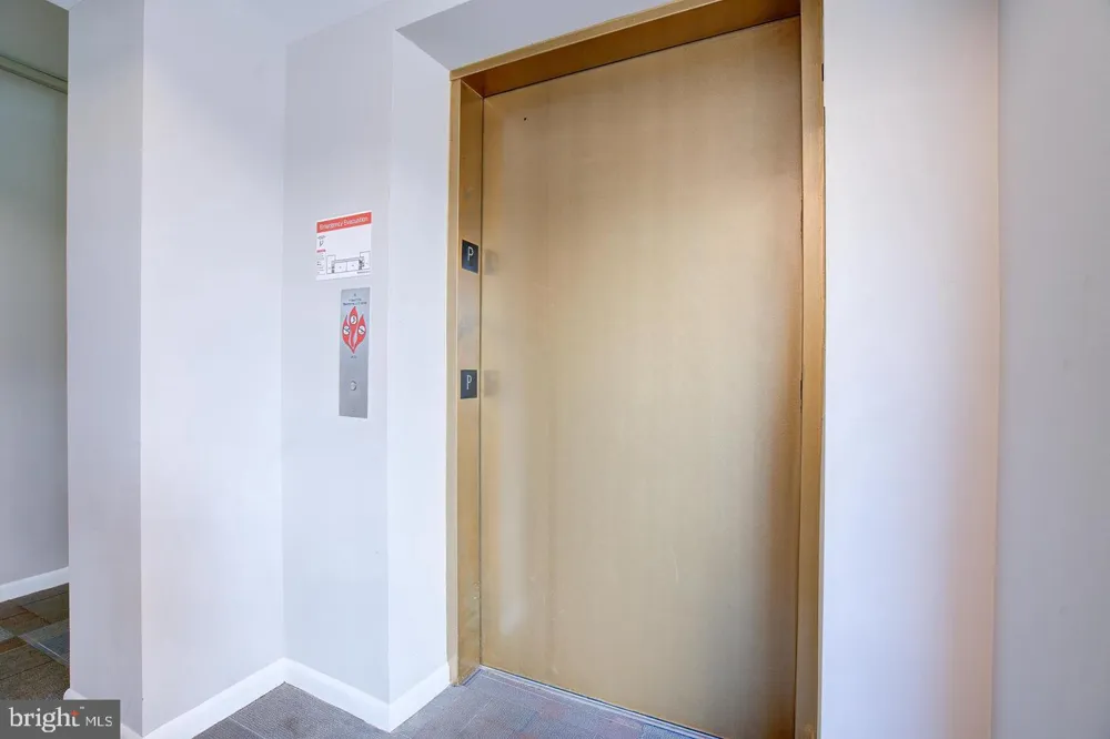 123 W BARRE STREET #PH-3 Baltimore, MD 21201