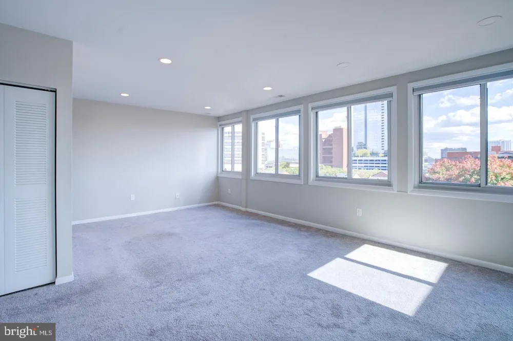 123 W BARRE STREET #PH-3 Baltimore, MD 21201