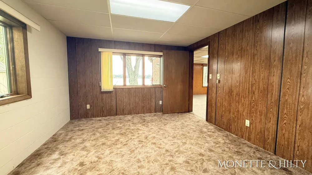 2883 Lakeshore Road Twin Lake, MI 49457