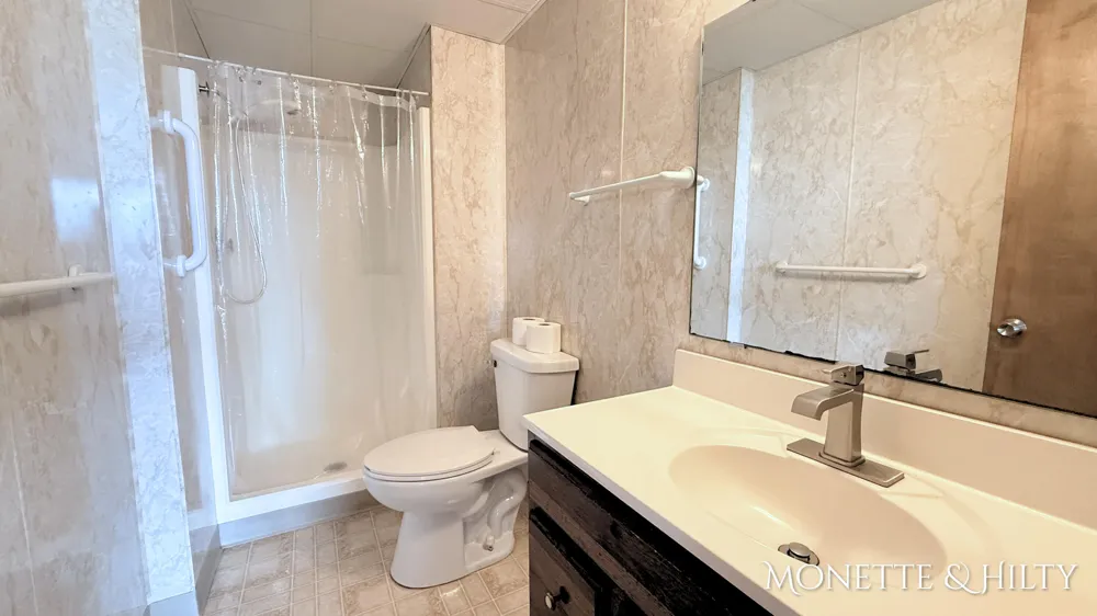 2883 Lakeshore Road Twin Lake, MI 49457
