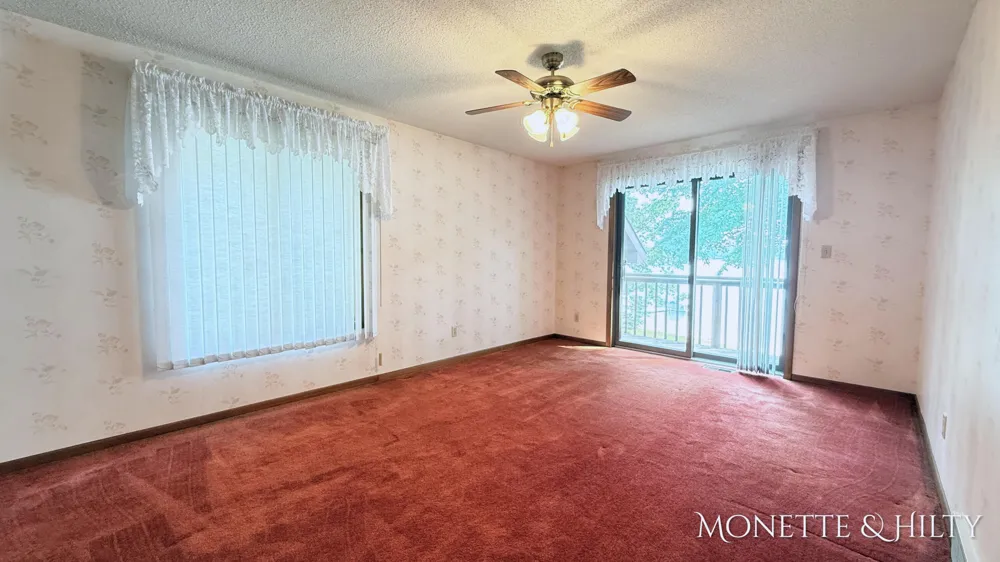 2883 Lakeshore Road Twin Lake, MI 49457