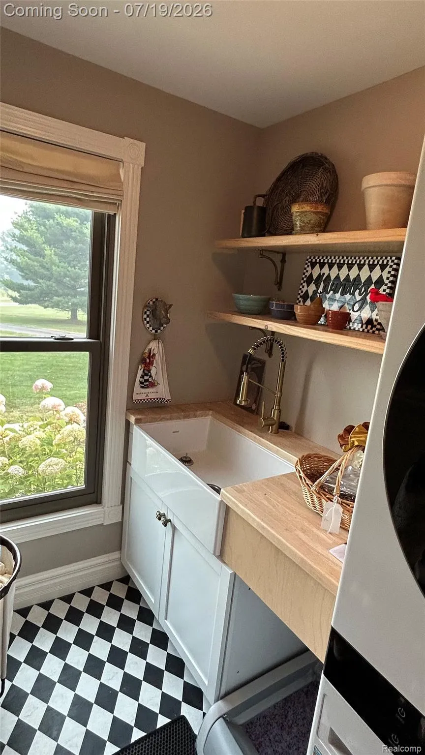 1205 Yule Road Addison Township, MI 48367