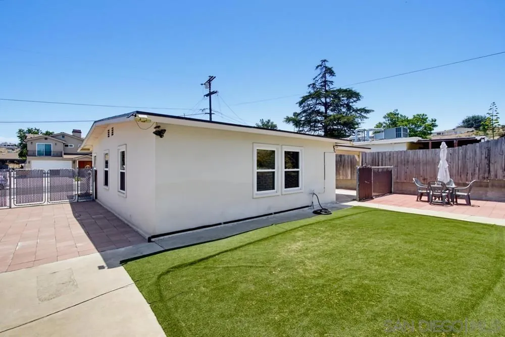 3440 Egan St San Diego, CA 92115