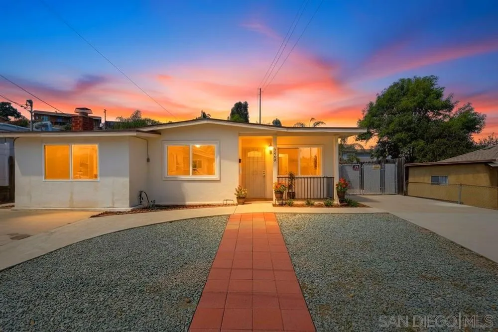 3440 Egan St San Diego, CA 92115
