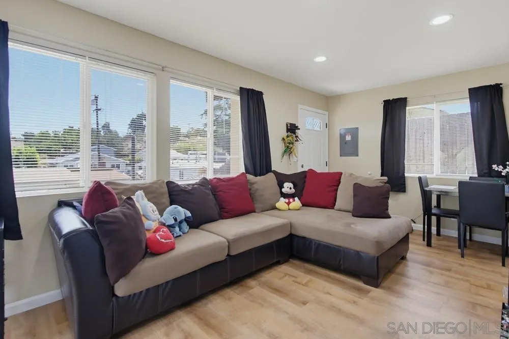 3440 Egan St San Diego, CA 92115