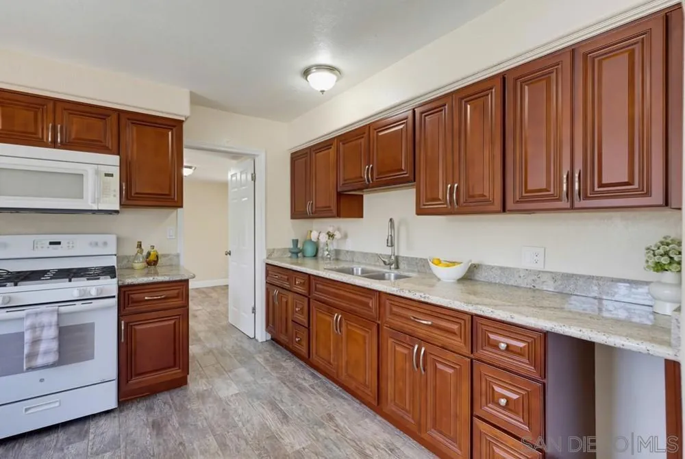 3440 Egan St San Diego, CA 92115