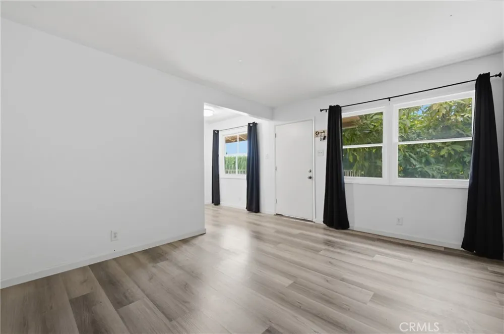 10128 Walnut #E Bellflower, CA 90706