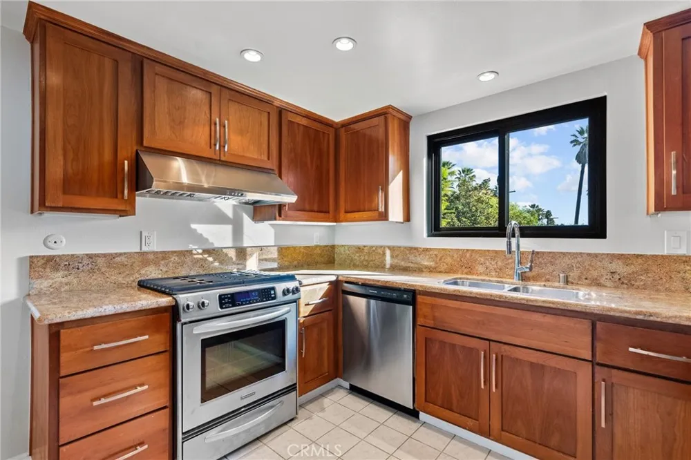 330 W California #316 Pasadena, CA 91105