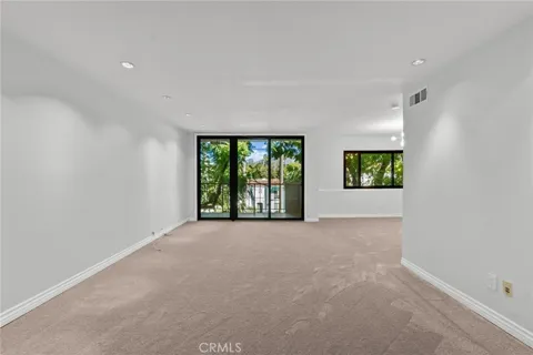 330 W California #316
