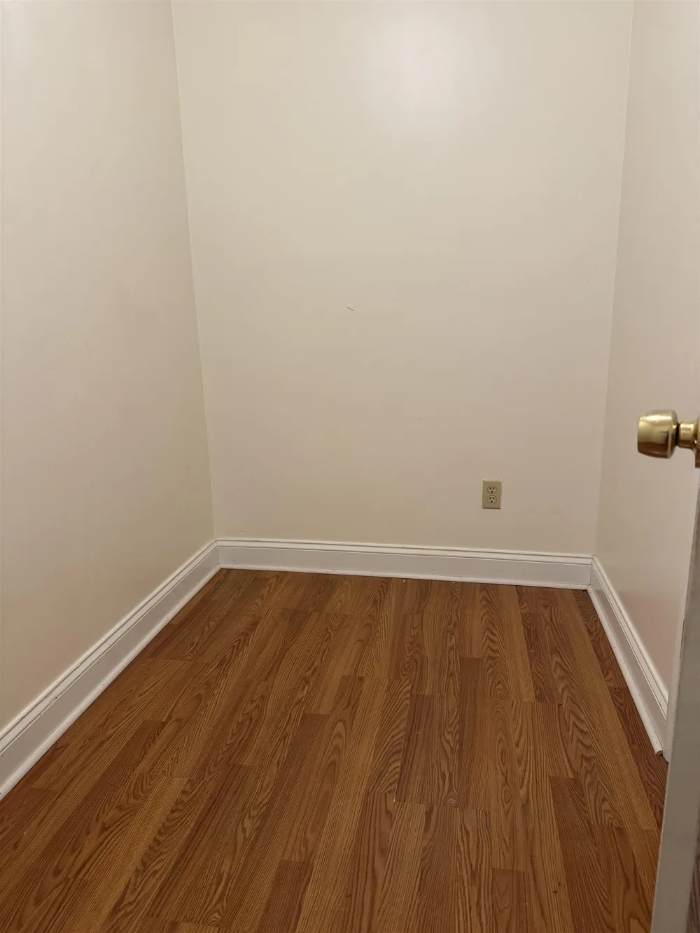 408 ELLISON ST Paterson, NJ 07501