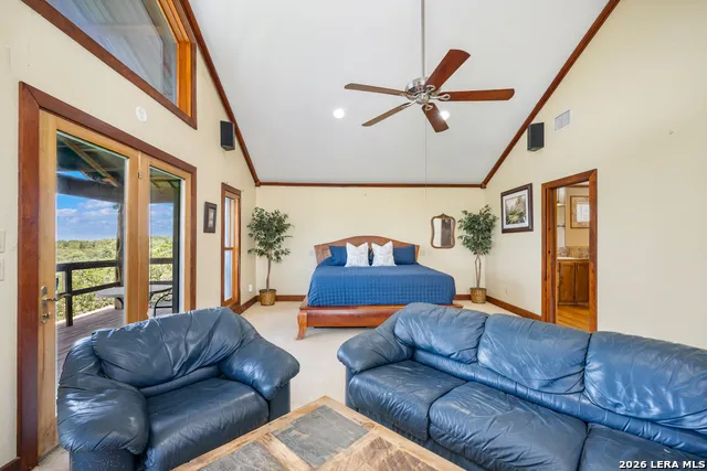 170 OVERLAND TRL W Hunt, TX 78024