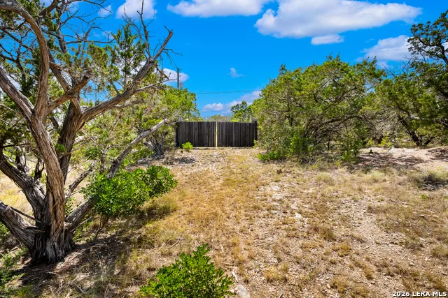 170 OVERLAND TRL W Hunt, TX 78024