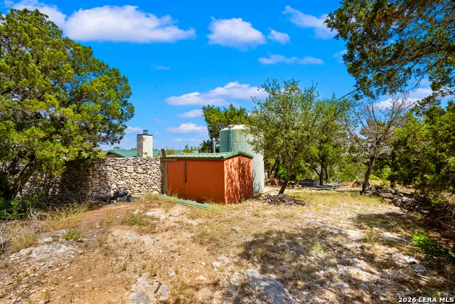 170 OVERLAND TRL W Hunt, TX 78024