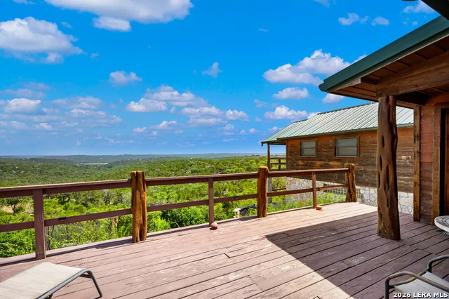 170 OVERLAND TRL W Hunt, TX 78024
