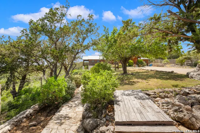 170 OVERLAND TRL W Hunt, TX 78024