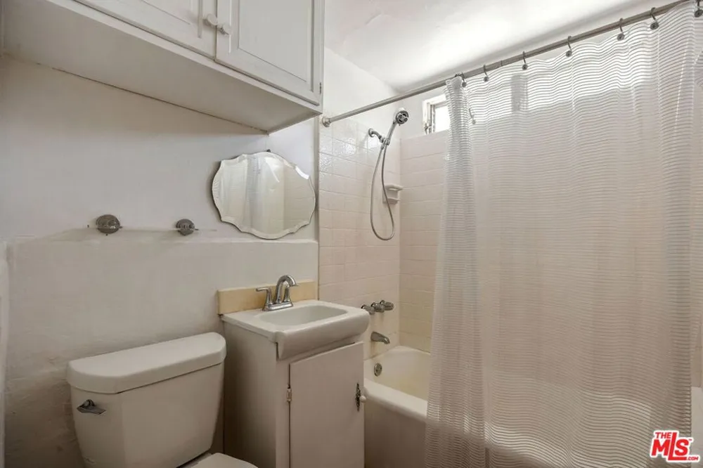435 Raymond Avenue Santa Monica, CA 90405