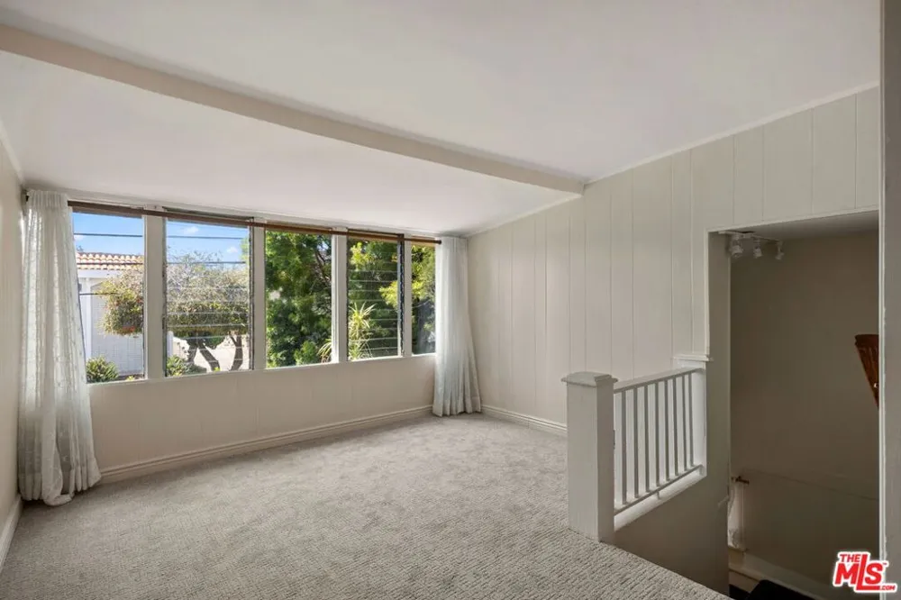 435 Raymond Avenue Santa Monica, CA 90405
