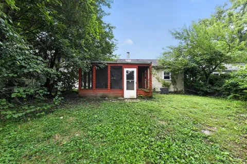 1944 Catalpa Avenue