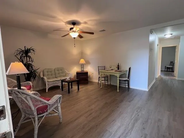 4721 9th Street #A Bacliff, TX 77518