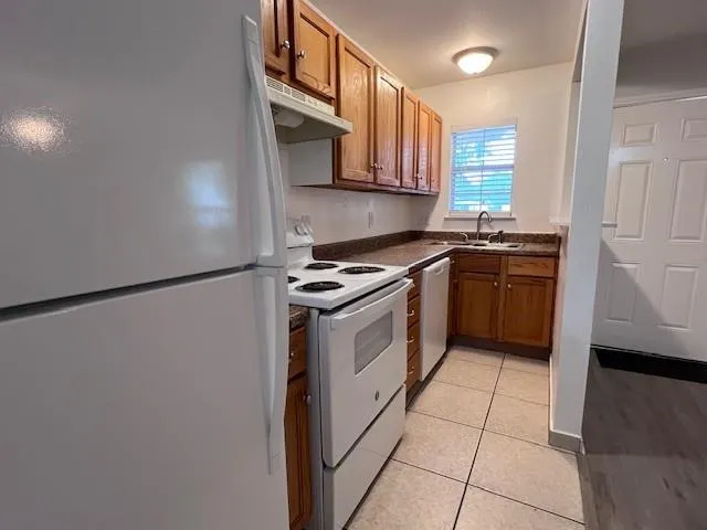 4721 9th Street #A Bacliff, TX 77518