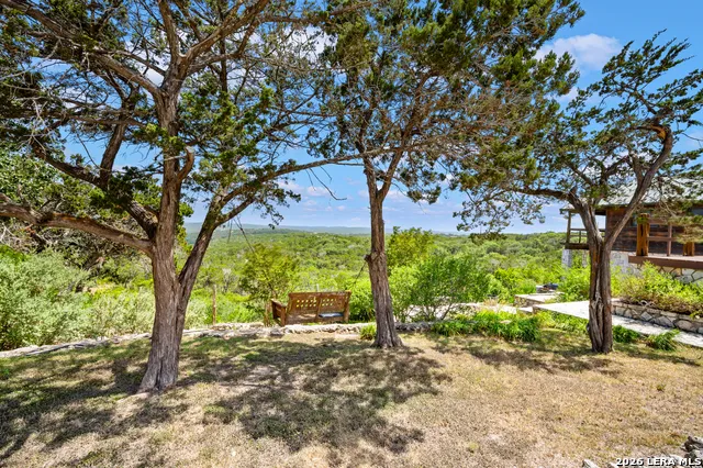 170 OVERLAND TRL W Hunt, TX 78024