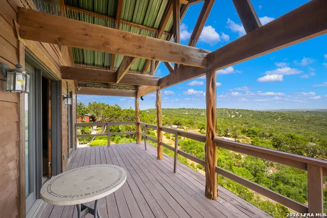 170 OVERLAND TRL W Hunt, TX 78024