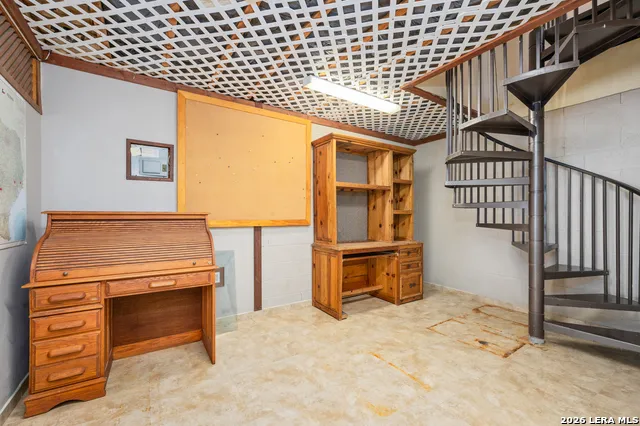 170 OVERLAND TRL W Hunt, TX 78024
