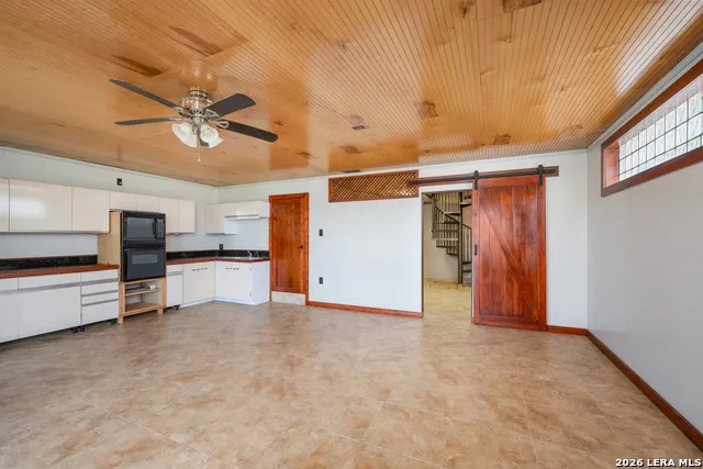 170 OVERLAND TRL W Hunt, TX 78024