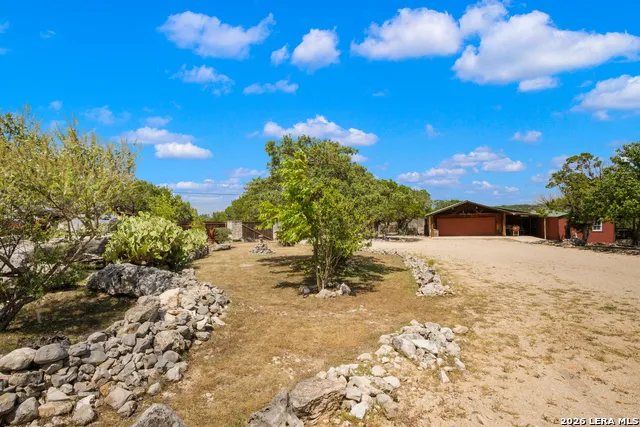 170 OVERLAND TRL W Hunt, TX 78024