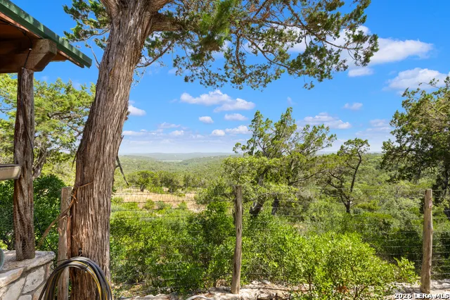 170 OVERLAND TRL W Hunt, TX 78024