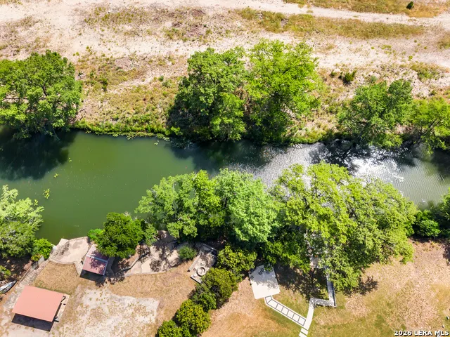 170 OVERLAND TRL W Hunt, TX 78024