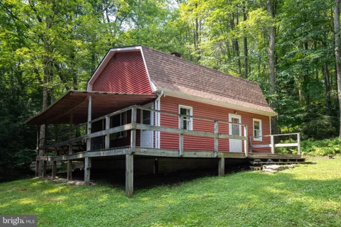 639 HEMLOCK ROAD