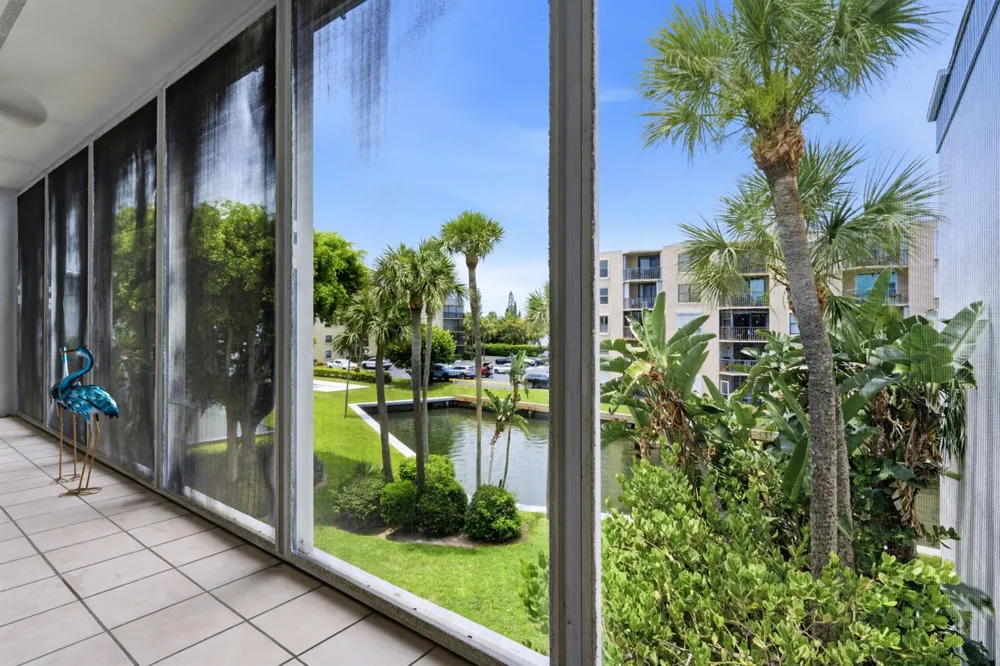 200 Waterway Drive S #309 Lantana, FL 33462
