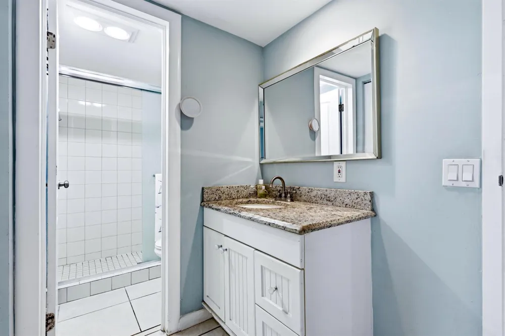 200 Waterway Drive S #309 Lantana, FL 33462