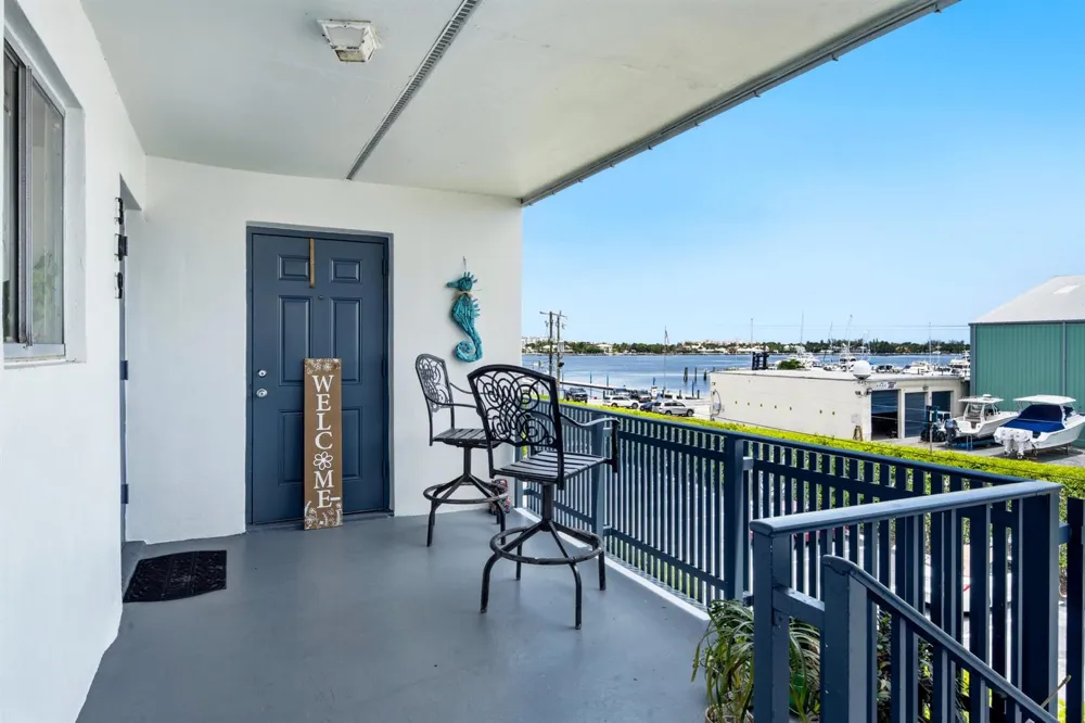 200 Waterway Drive S #309 Lantana, FL 33462