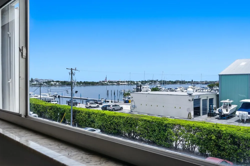 200 Waterway Drive S #309 Lantana, FL 33462