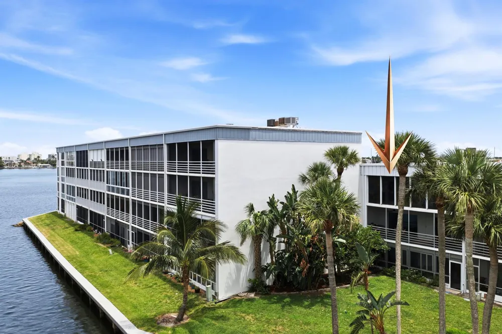 200 Waterway Drive S #309 Lantana, FL 33462