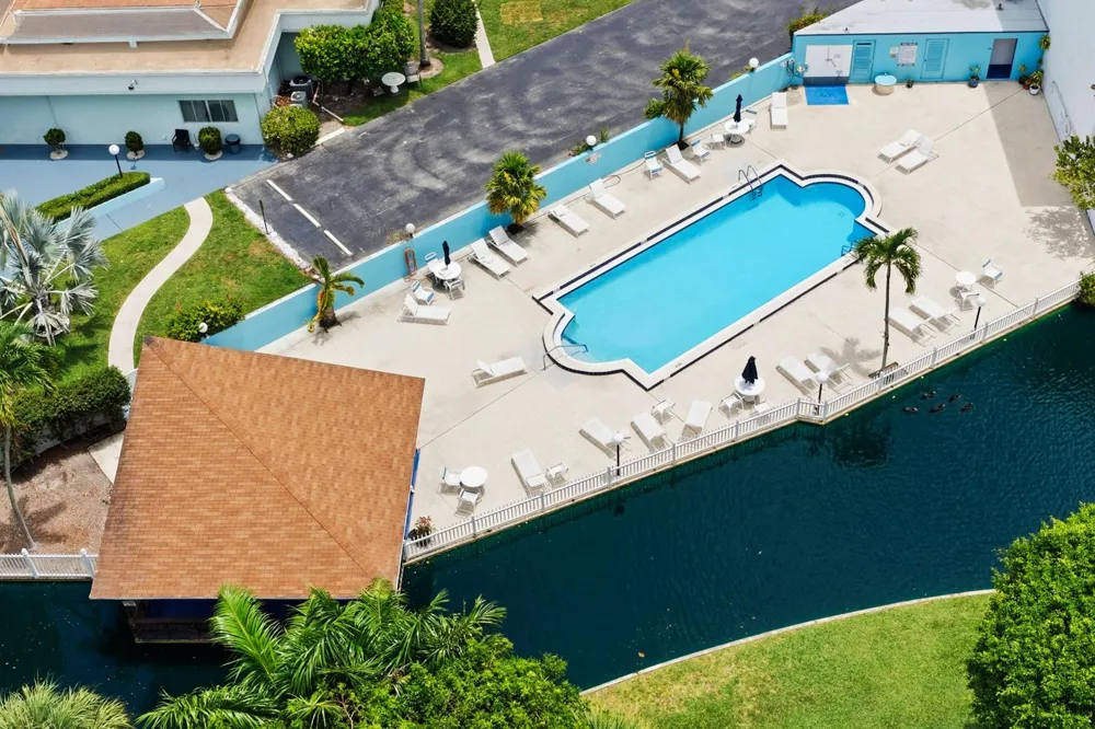 200 Waterway Drive S #309 Lantana, FL 33462